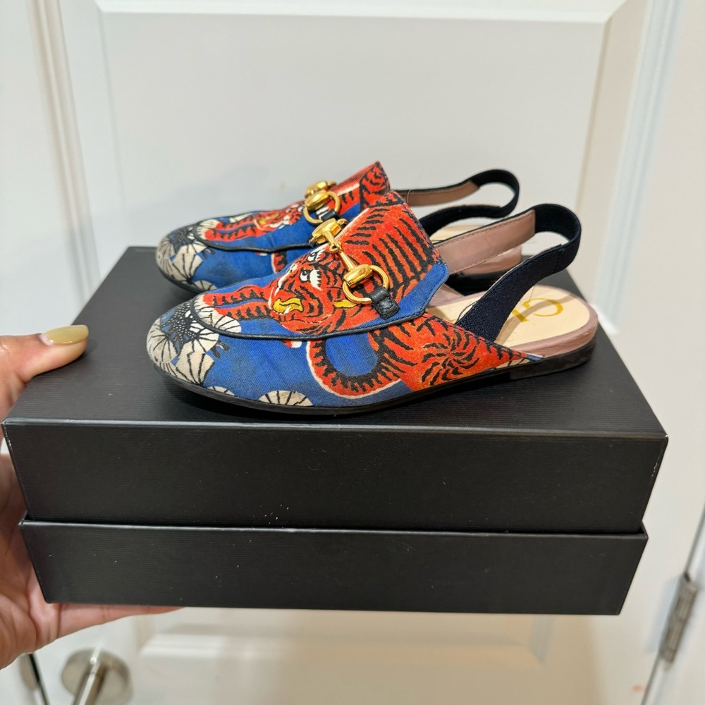 100% AUTH GUCCI PRINCE TOWN SLIPPERS